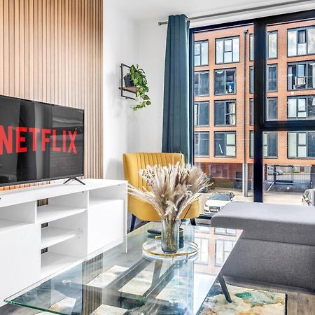 City Centre Emerald Escape - Sleeps-6, 2Beds & 2Baths , Netflix , Free Internet Бирмингем Экстерьер фото