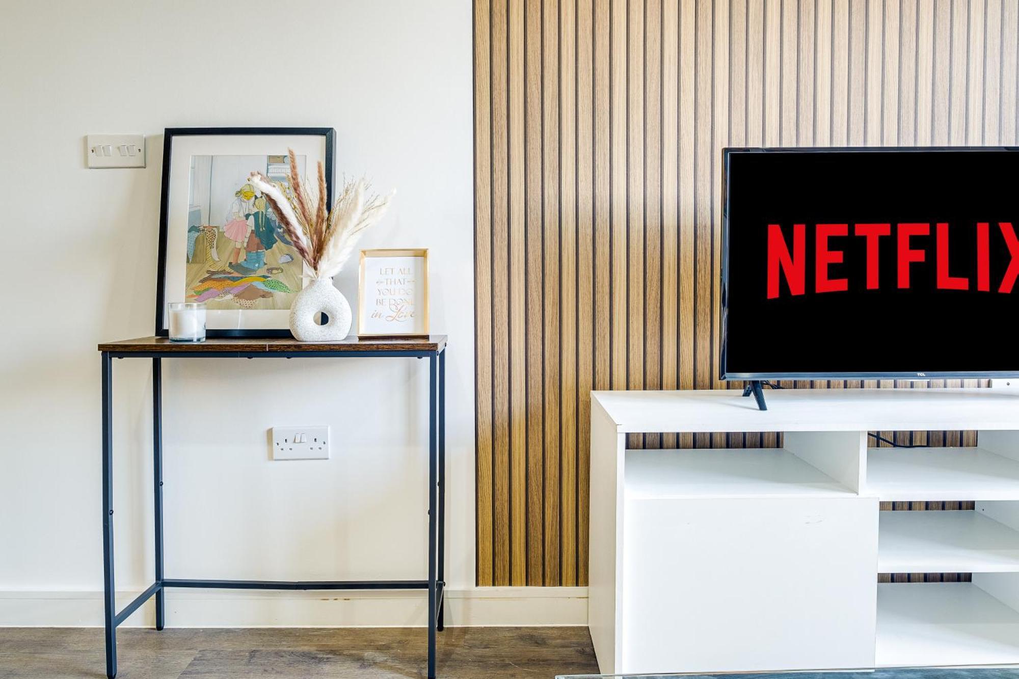 City Centre Emerald Escape - Sleeps-6, 2Beds & 2Baths , Netflix , Free Internet Бирмингем Экстерьер фото