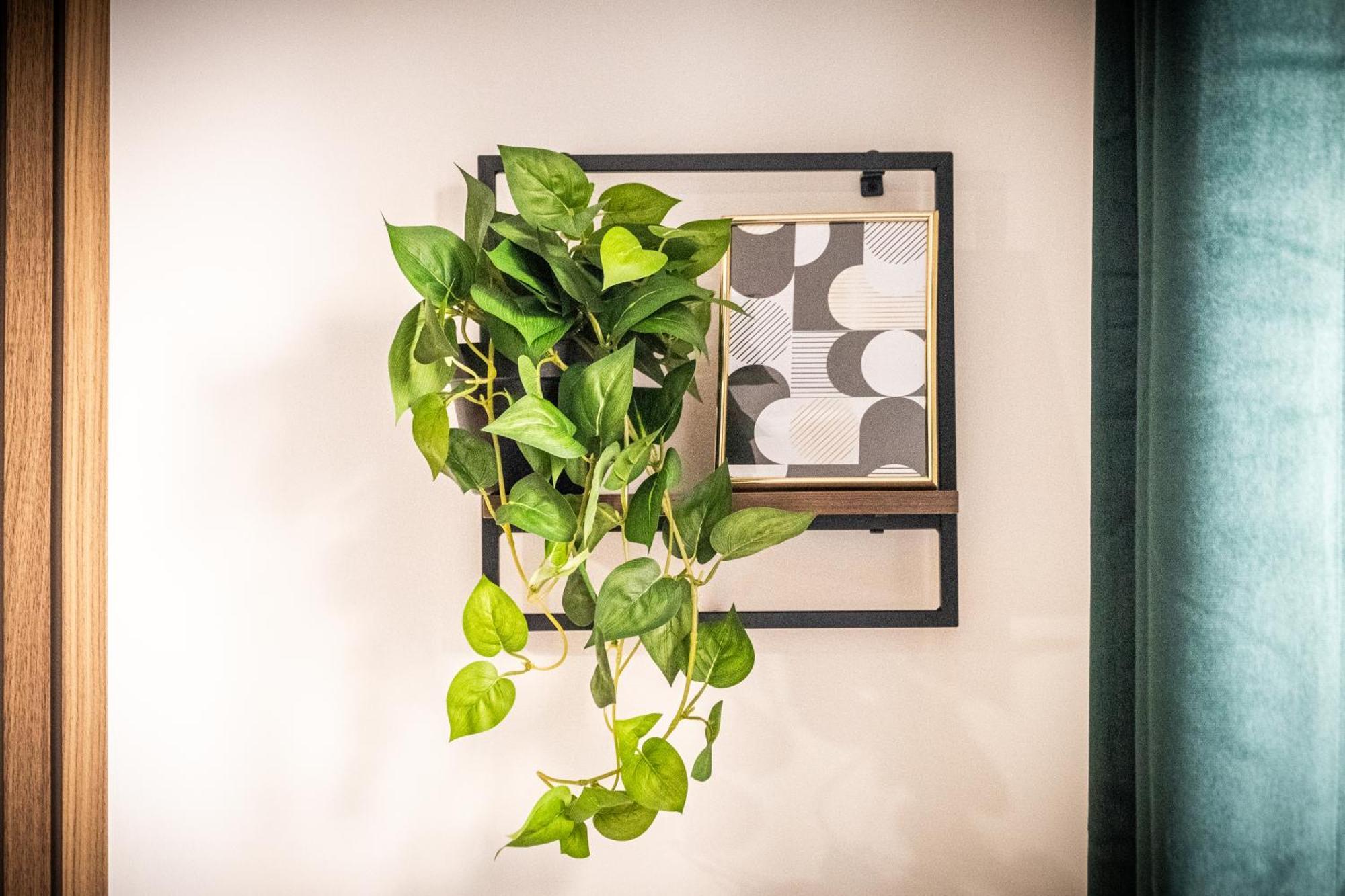 City Centre Emerald Escape - Sleeps-6, 2Beds & 2Baths , Netflix , Free Internet Бирмингем Экстерьер фото
