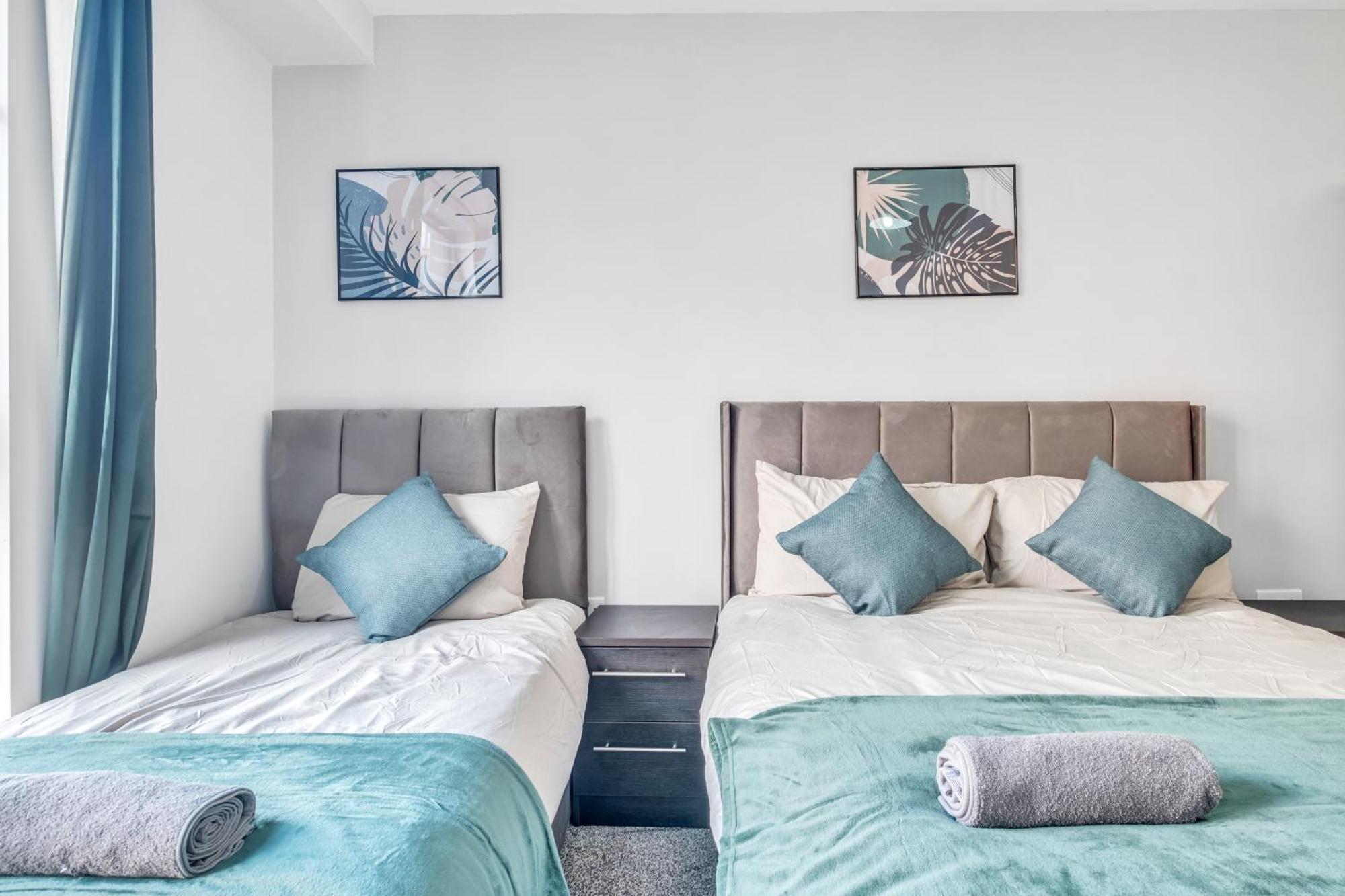 City Centre Emerald Escape - Sleeps-6, 2Beds & 2Baths , Netflix , Free Internet Бирмингем Экстерьер фото